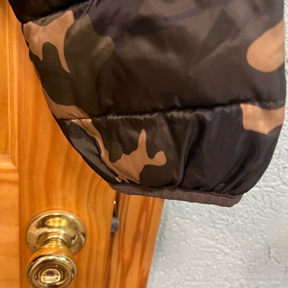 Old Navy size XXL 18 camouflage coat - Picture 2 of 7